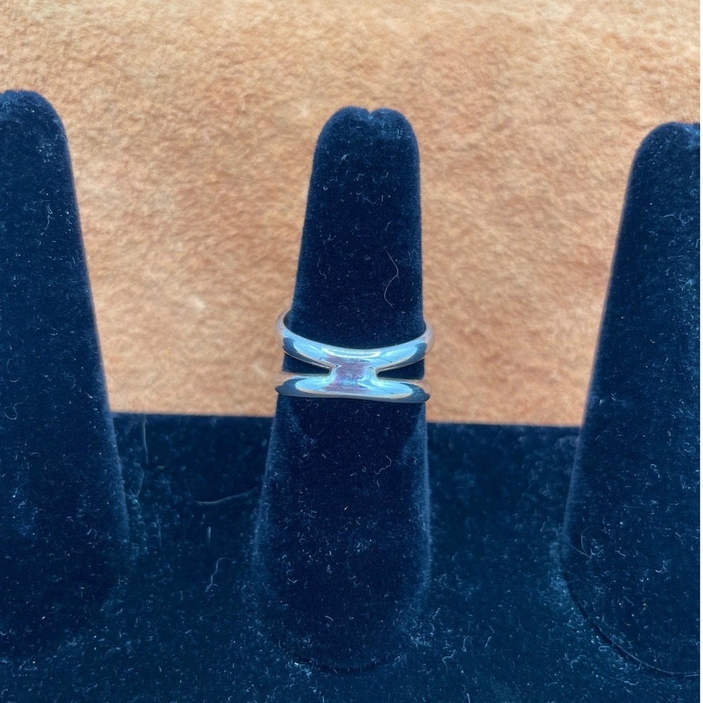 Sterling Silver Women's Minimalist Turquoise Size 7.5 Oval Statement Ring - Picture 3 of 5